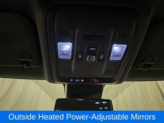 2024 GMC Yukon SLT - Photo 21