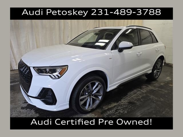 2025 Audi Q3 45 TFSI S Line Premium quattro's photo