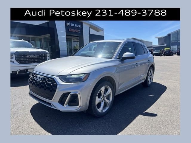 2023 Audi Q5 45 Premium Plus's photo