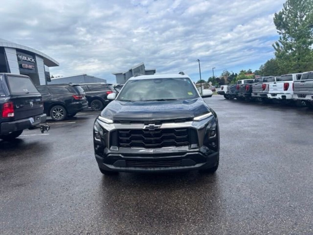 Used 2025 Chevrolet Equinox Activ SUV