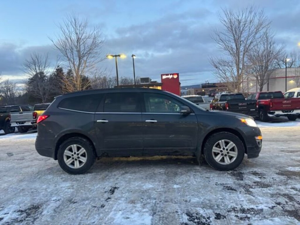 Used 2014 Chevrolet Traverse LT SUV