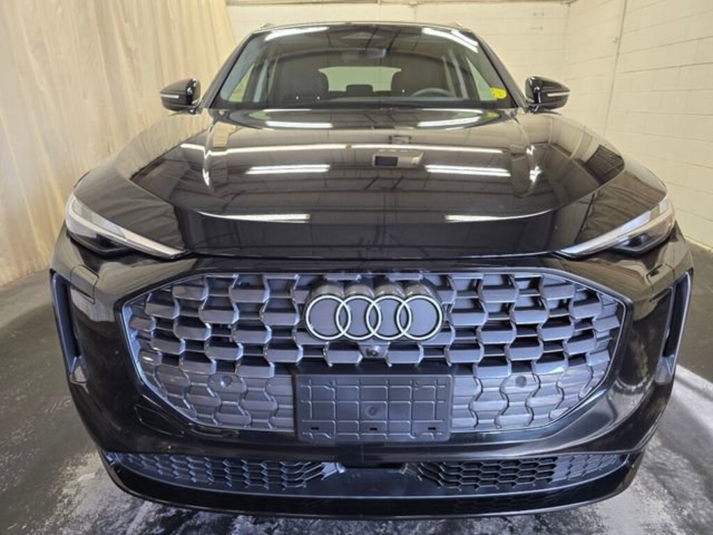 Used 2025 Audi Q5 Premium