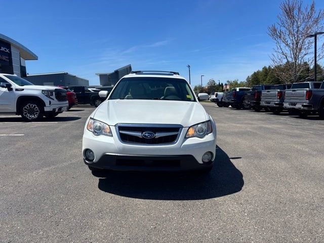 Used 2009 Subaru Outback I Limited with VIN 4S4BP66C497335397 for sale in Petoskey, MI