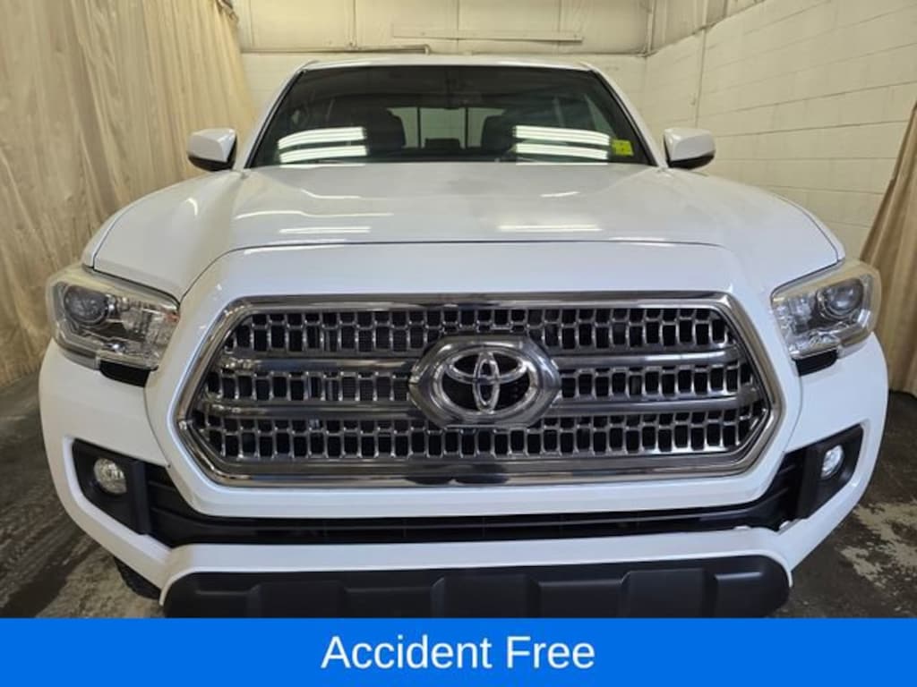 Used 2017 Toyota Tacoma SR5
