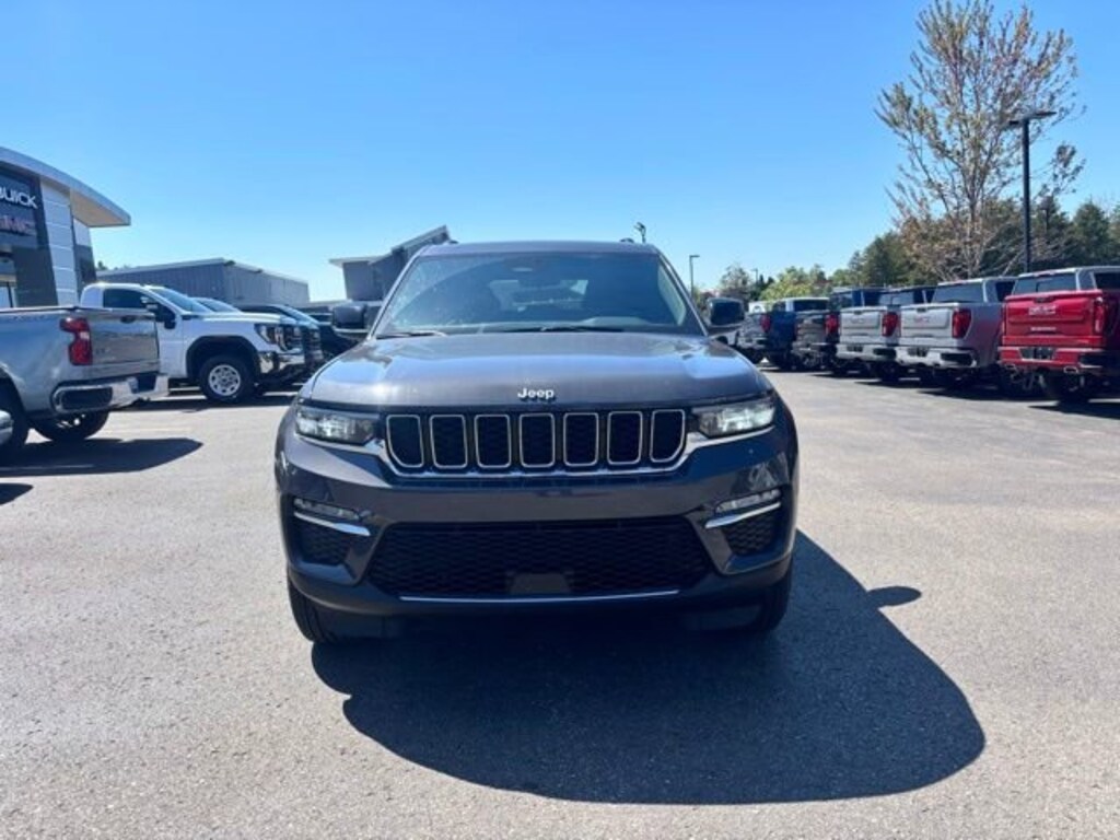 Used 2025 Jeep Grand Cherokee Limited