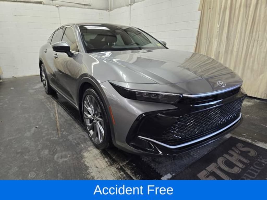 Used 2023 Toyota Crown XLE