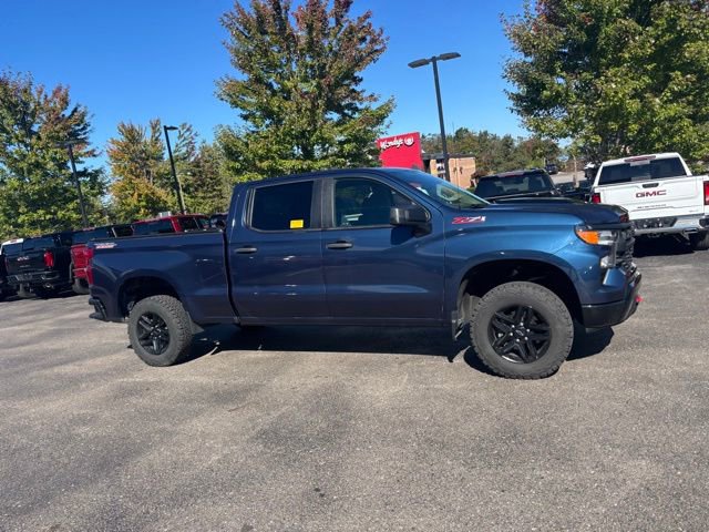 2022 Chevrolet Silverado 1500 Custom Trail Boss photo 3