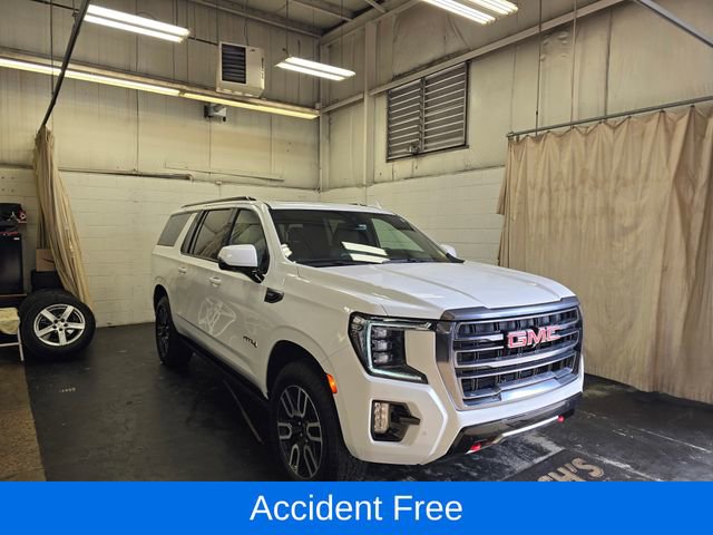 2023 Gmc Yukon XL AT4 photo 3