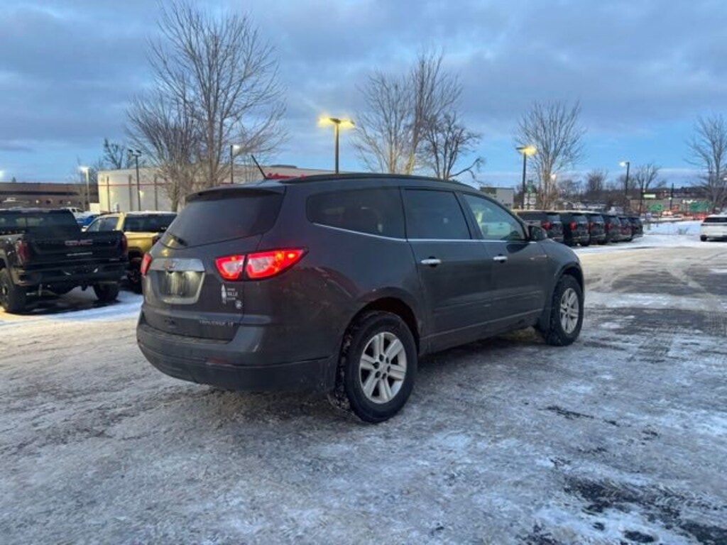 Used 2014 Chevrolet Traverse LT SUV