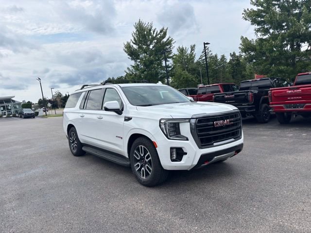 2023 Gmc Yukon XL AT4 photo 3