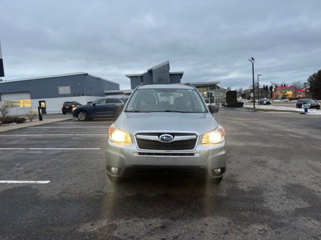Used 2015 Subaru Forester 2.5i