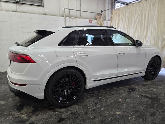 2026 Audi SQ8 Prestige - Photo 6