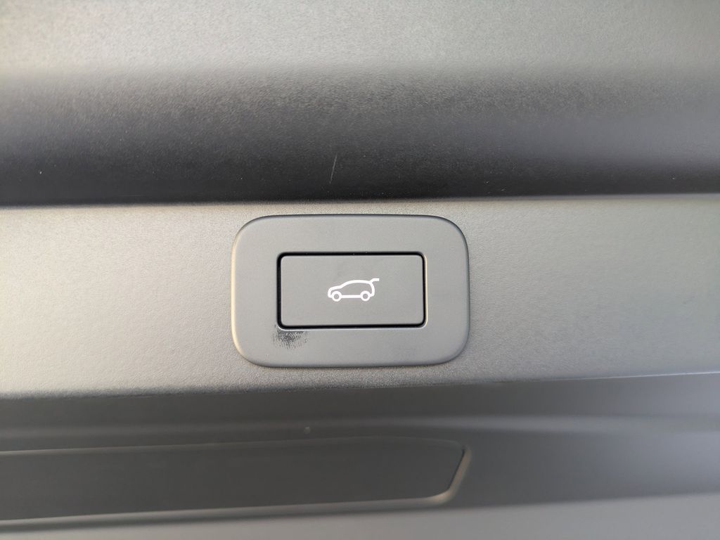 2026 Land Rover Range Rover SV - Photo 14