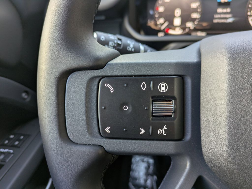 2025 Land Rover Defender S - Photo 29