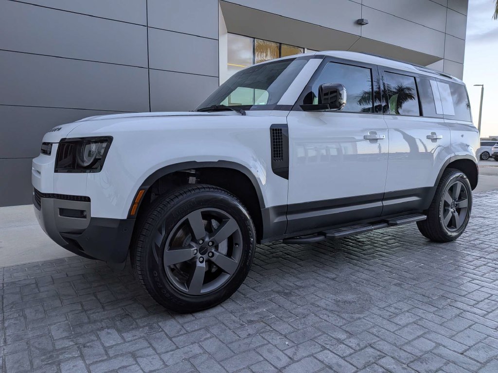 2026 Land Rover Defender