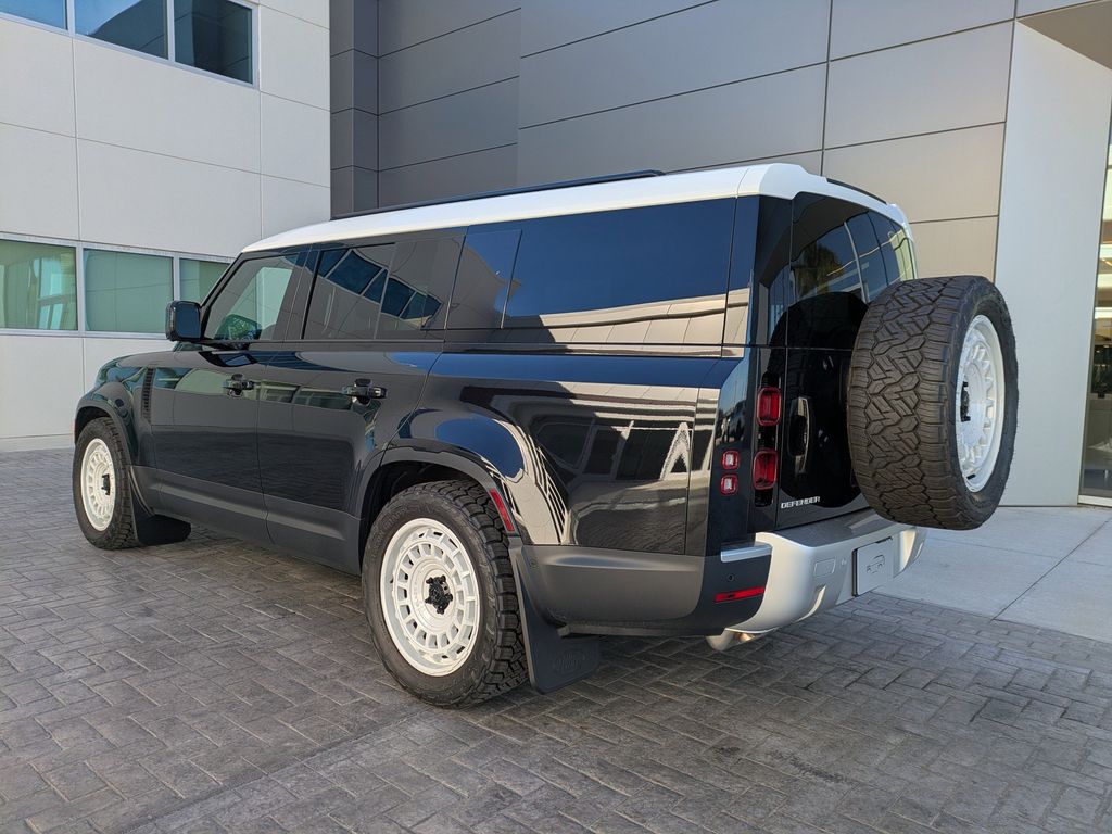 2025 Land Rover Defender S - Photo 6