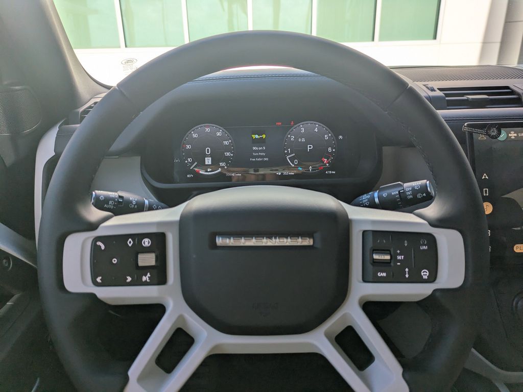 2026 Land Rover Defender X-Dynamic SE - Photo 28