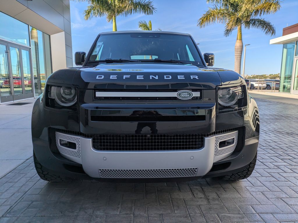 2025 Land Rover Defender S - Photo 9