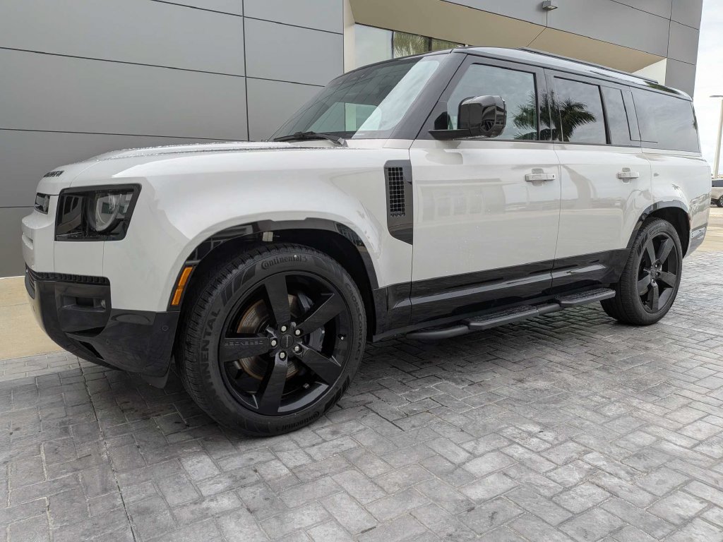 2026 Land Rover Defender