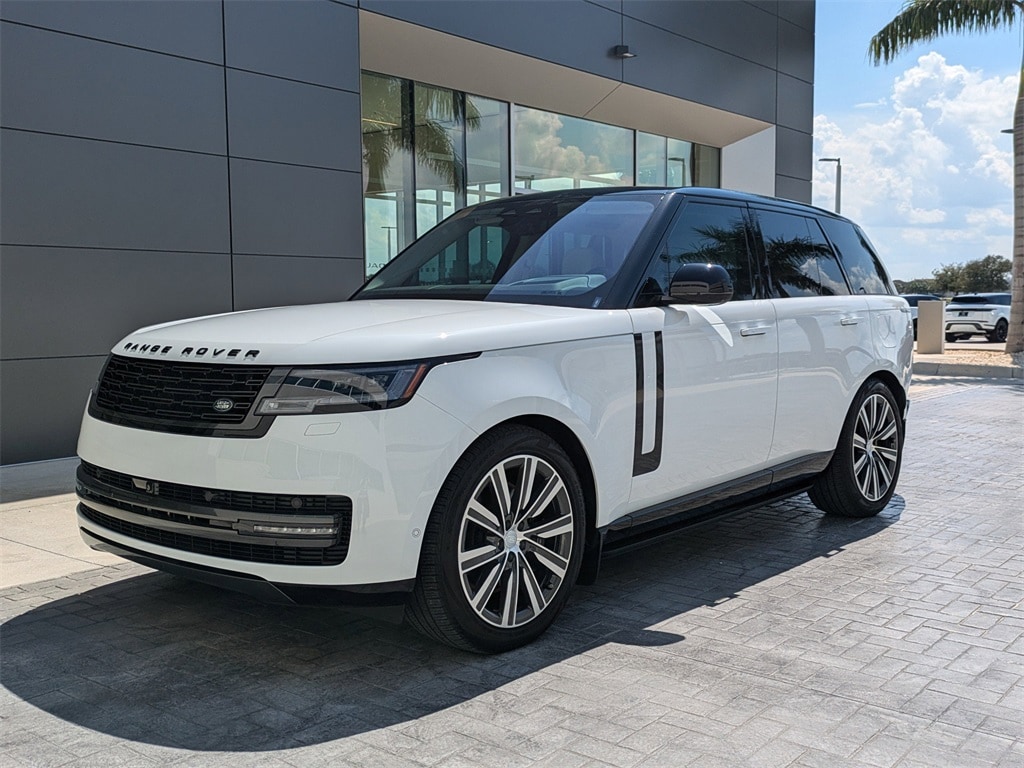 2023 Land Rover Range Rover P440e SE