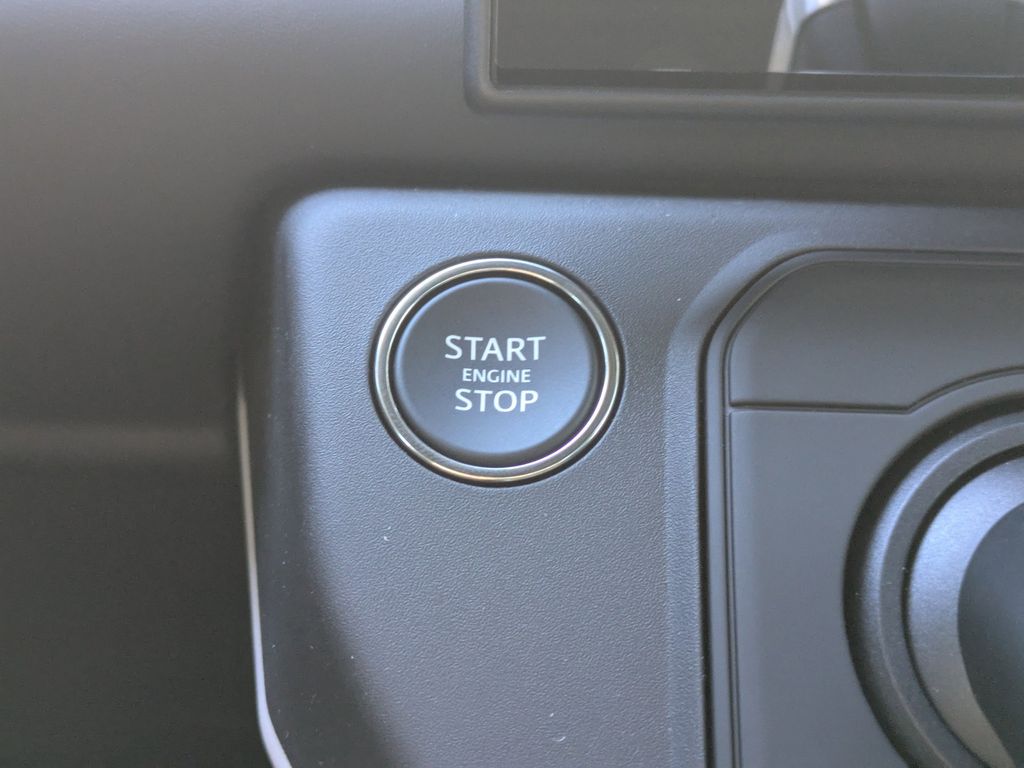 2026 Land Rover Defender X-Dynamic SE - Photo 30