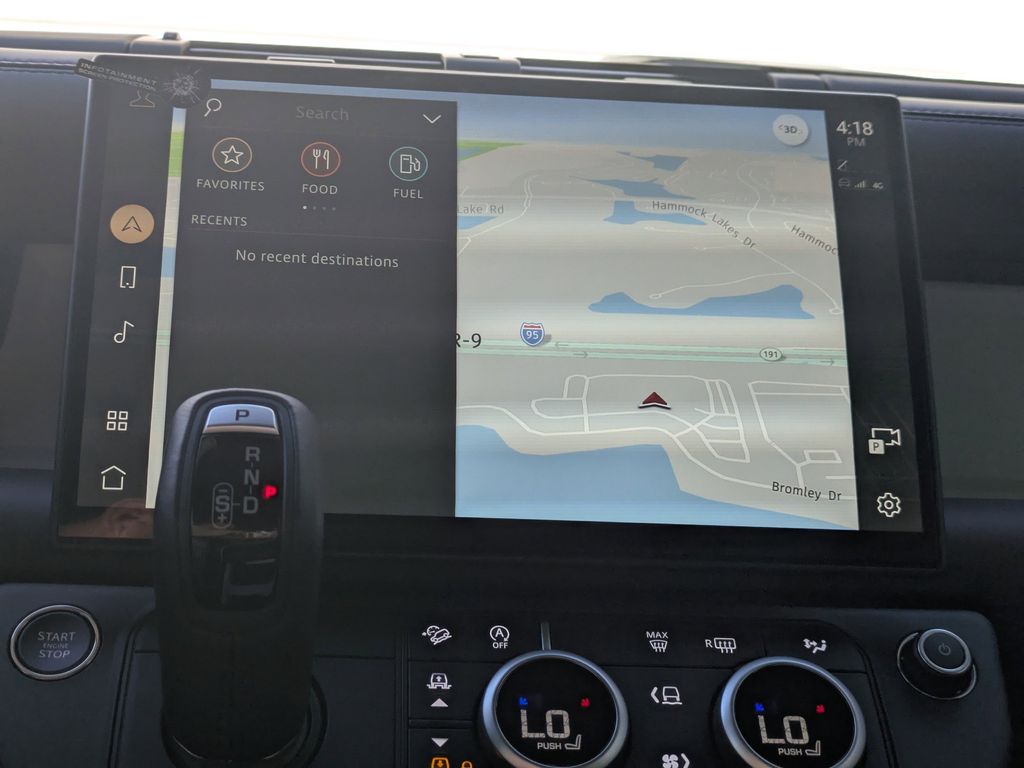 2026 Land Rover Defender X-Dynamic SE - Photo 23
