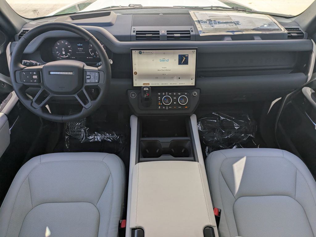2026 Land Rover Defender X-Dynamic SE - Photo 16