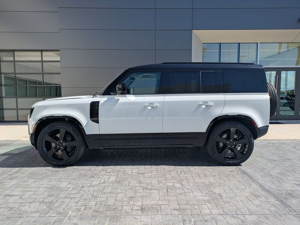 2026 Land Rover Defender X-Dynamic SE - Photo 8