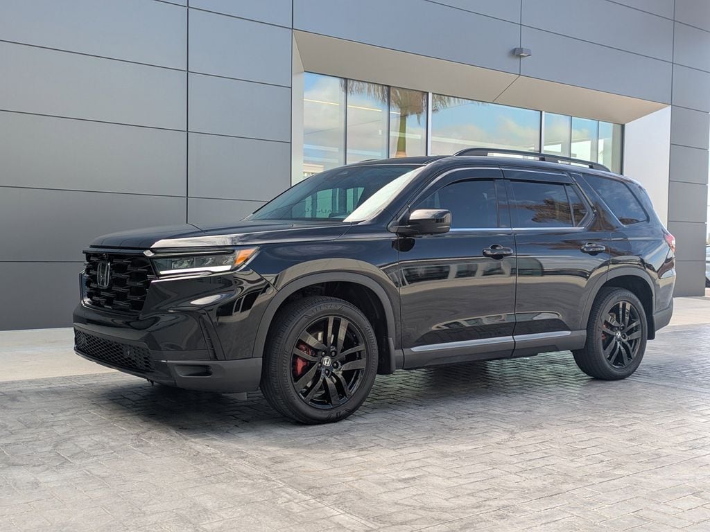 Used 2023 Honda Pilot Elite SUV