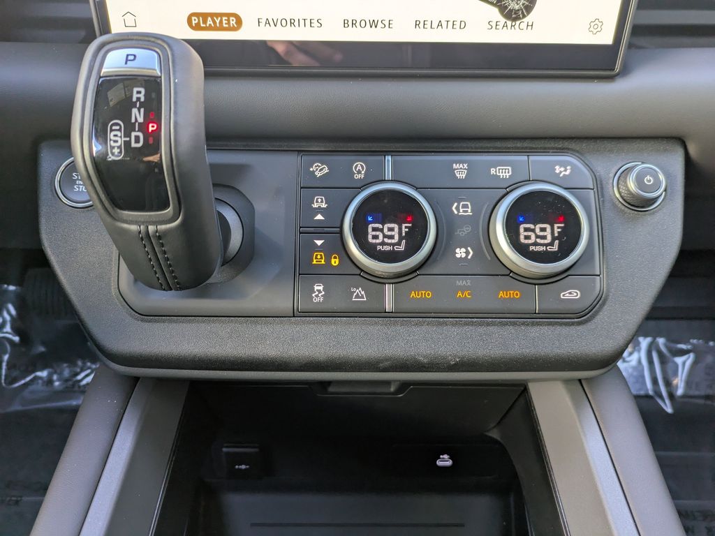 2025 Land Rover Defender S - Photo 19