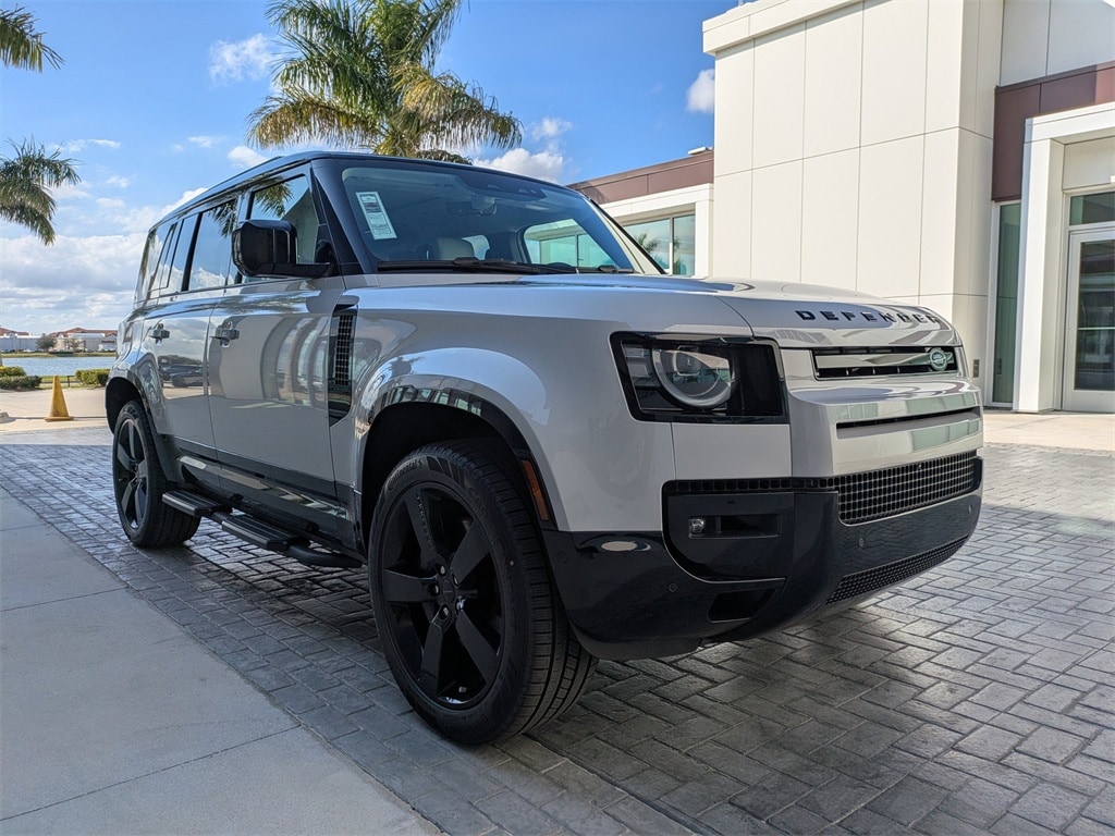 New 2026 Land Rover Defender 110 400PS X-Dynamic SE SUV