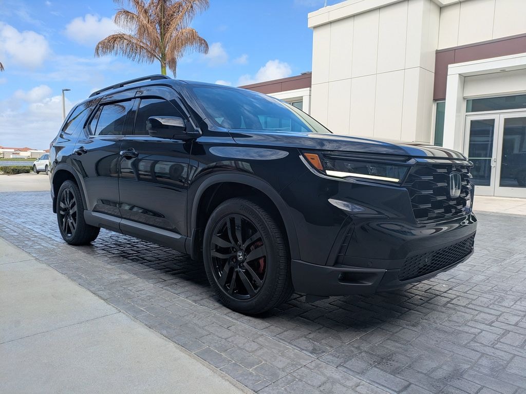 Used 2023 Honda Pilot Elite SUV