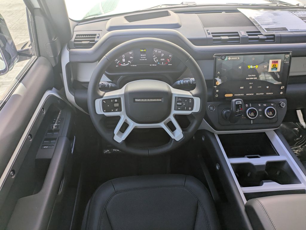 2026 Land Rover Defender X-Dynamic SE - Photo 17
