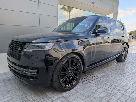 2024 Land Rover Range Rover P400 SE 7 Seat SUV