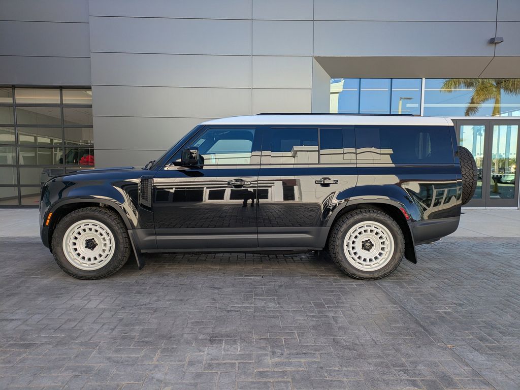 2025 Land Rover Defender S - Photo 7