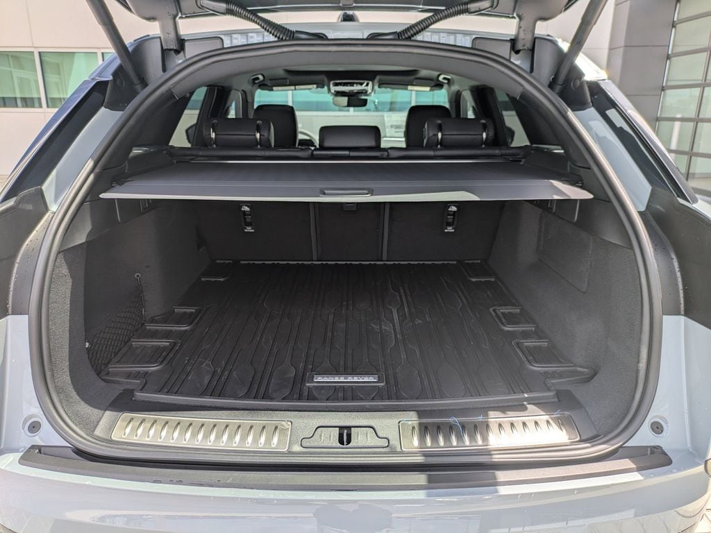 2026 Land Rover Range Rover Velar Dynamic SE - Photo 14