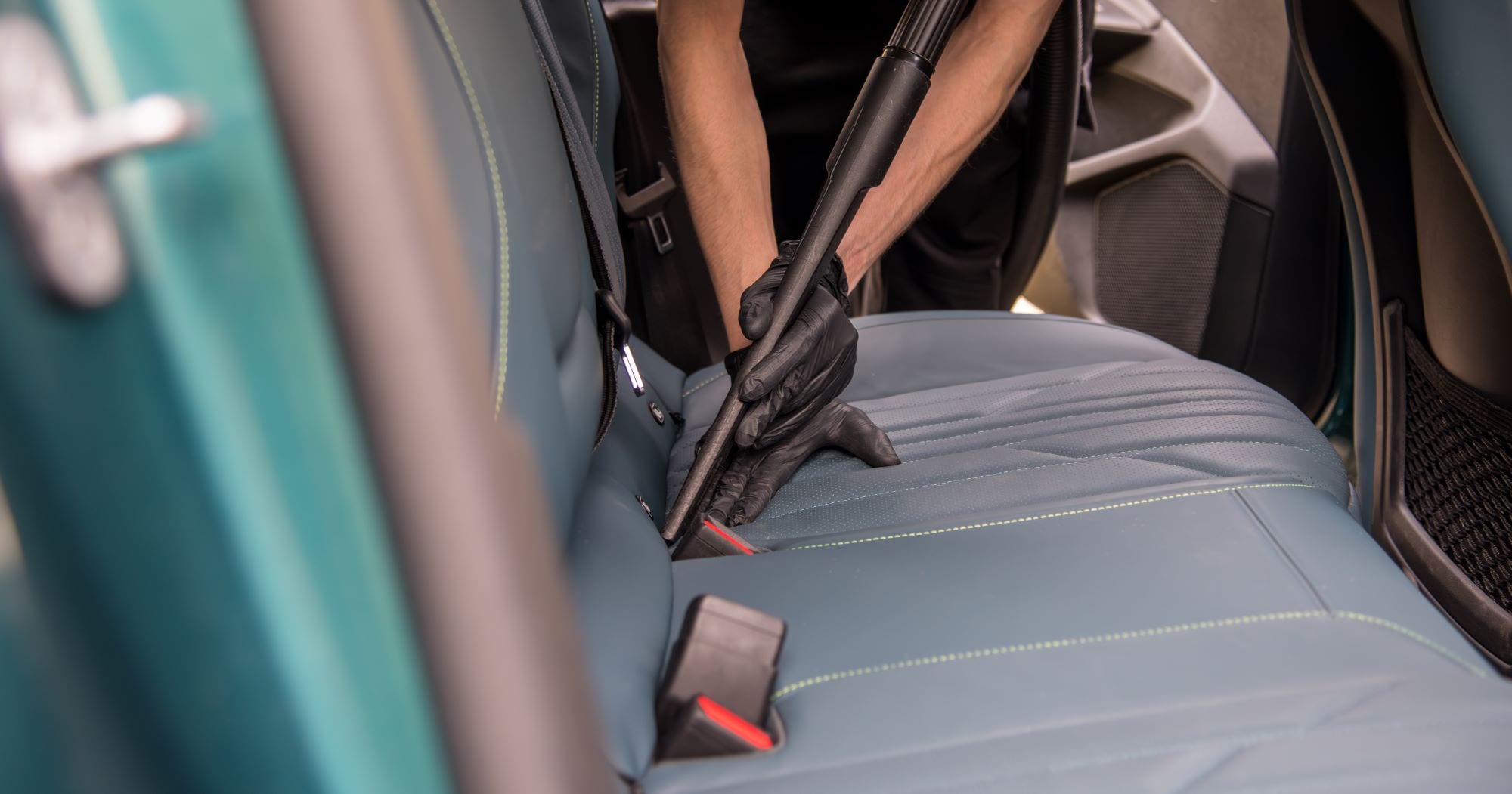 Seats Vacuuming, Clean Your Leather, Circular Motion