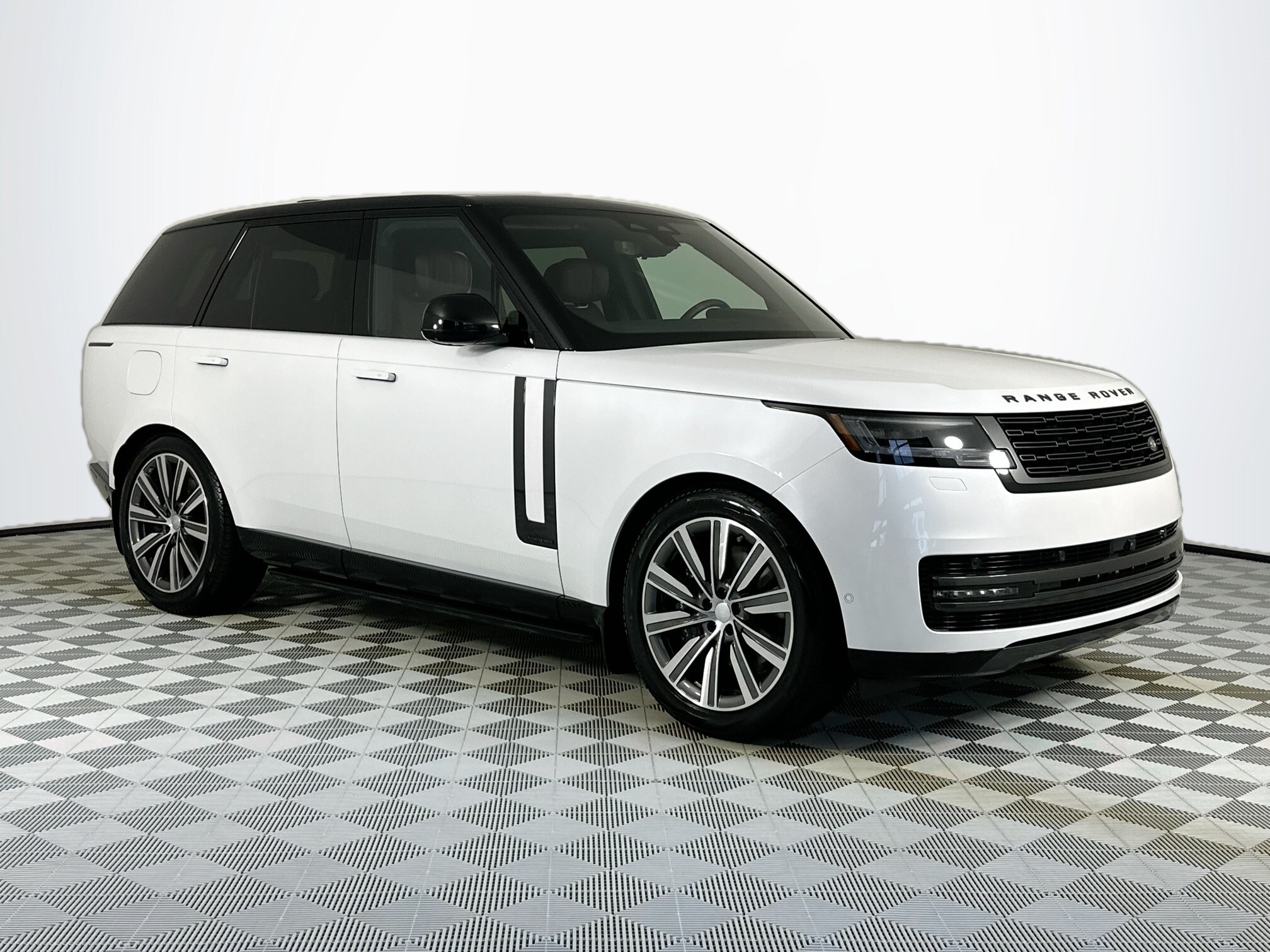2025 Land Rover Range Rover Autobiography photo 3
