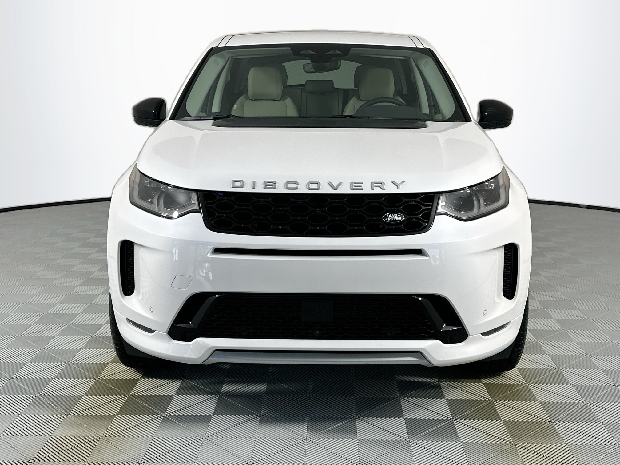2025 Land Rover Discovery Sport S photo 2