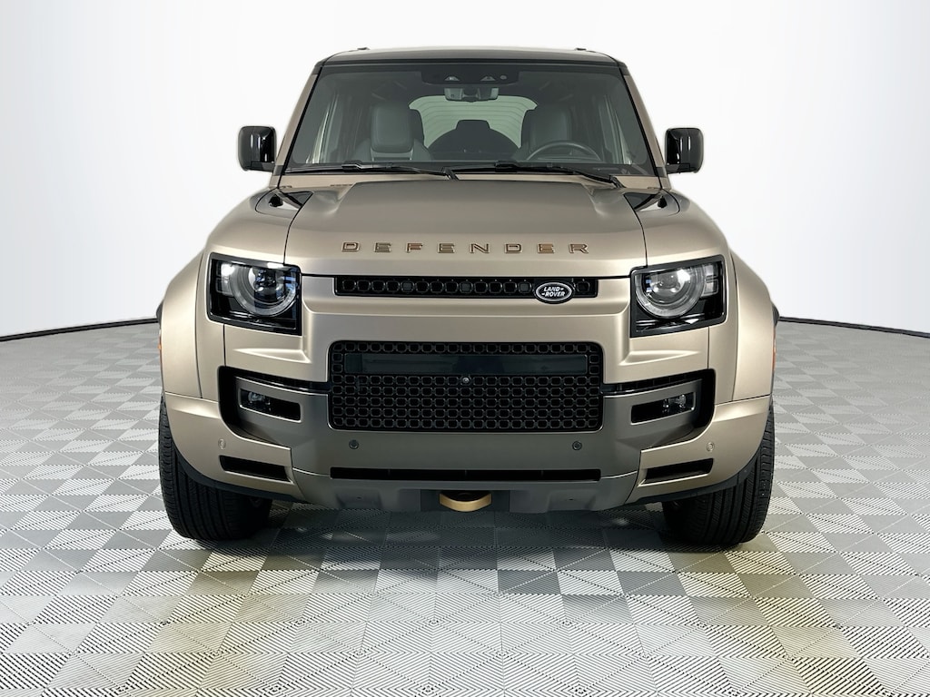 Used 2025 Land Rover Defender 110 V8 SUV