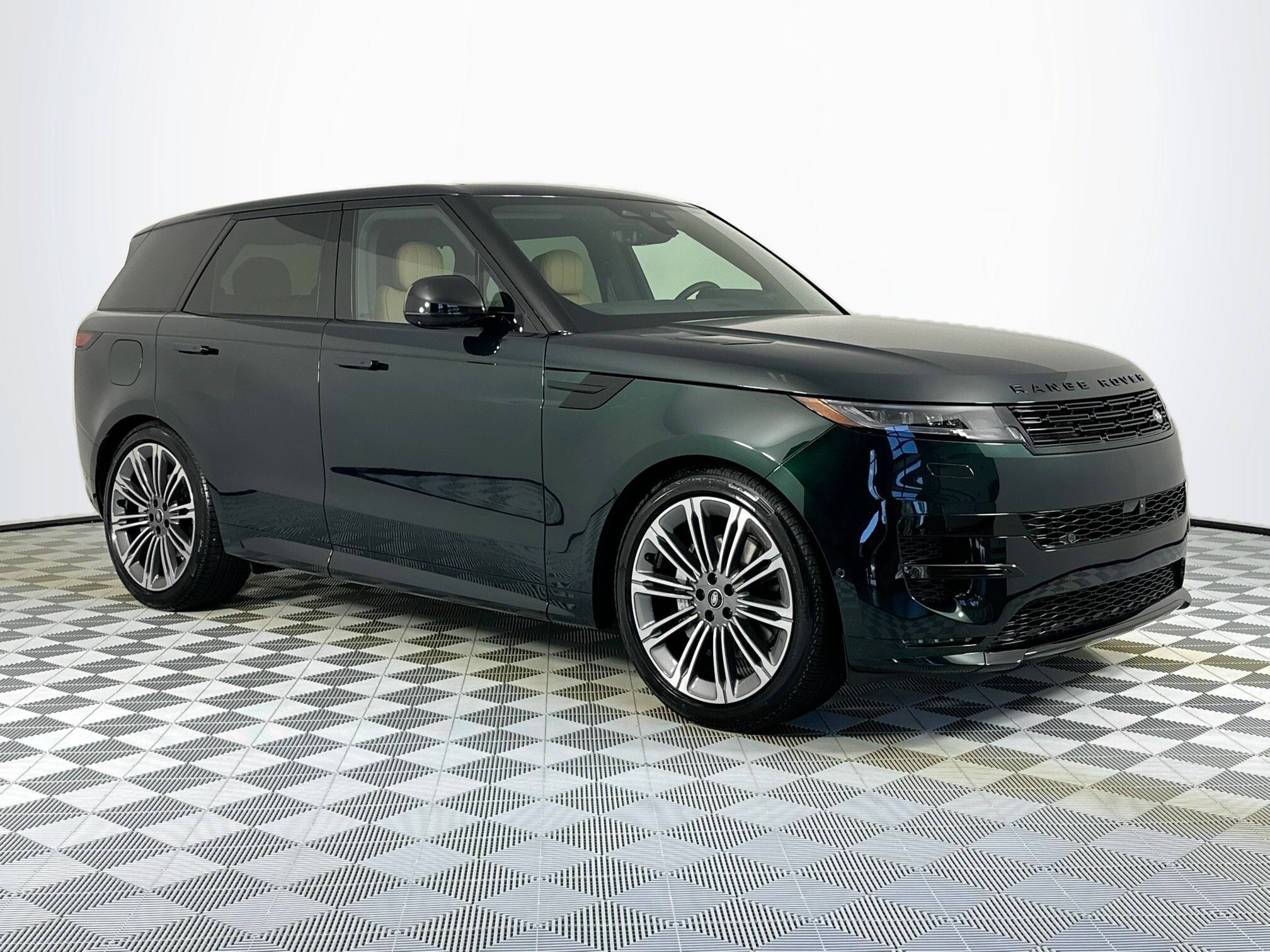 2025 Land Rover Range Rover Sport SE photo 3
