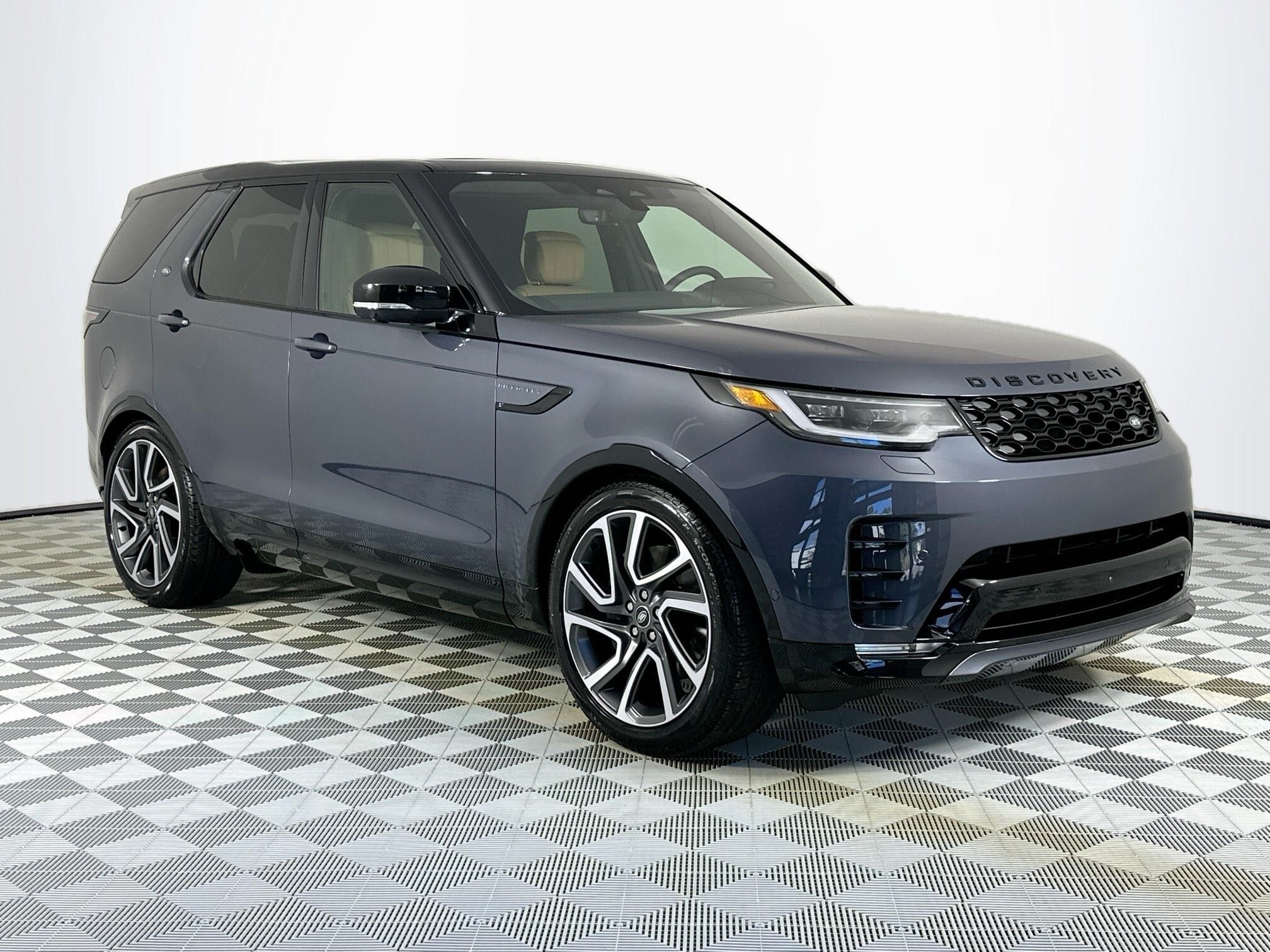 2025 Land Rover Discovery SE photo 3