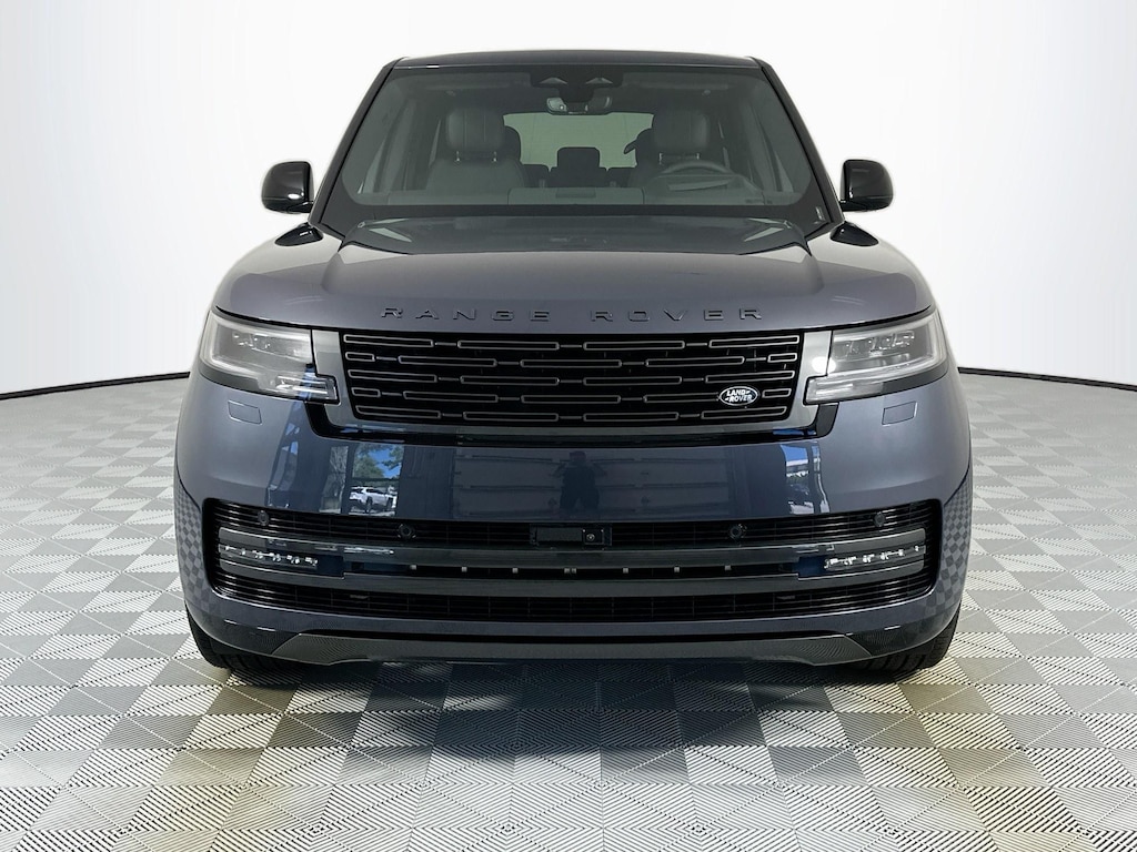 New 2026 Land Rover Range Rover SE 400PS SUV