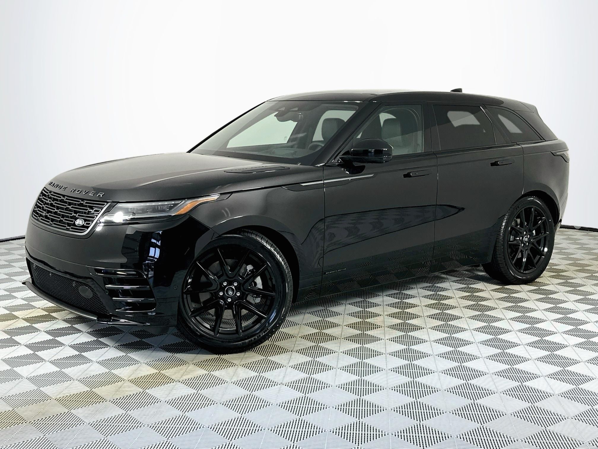 2026 Land Rover Range Rover Velar Belgravia Edition