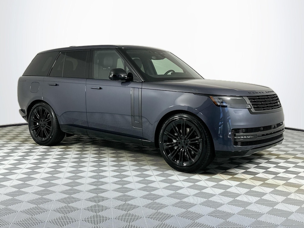 New 2026 Land Rover Range Rover SE 400PS SUV