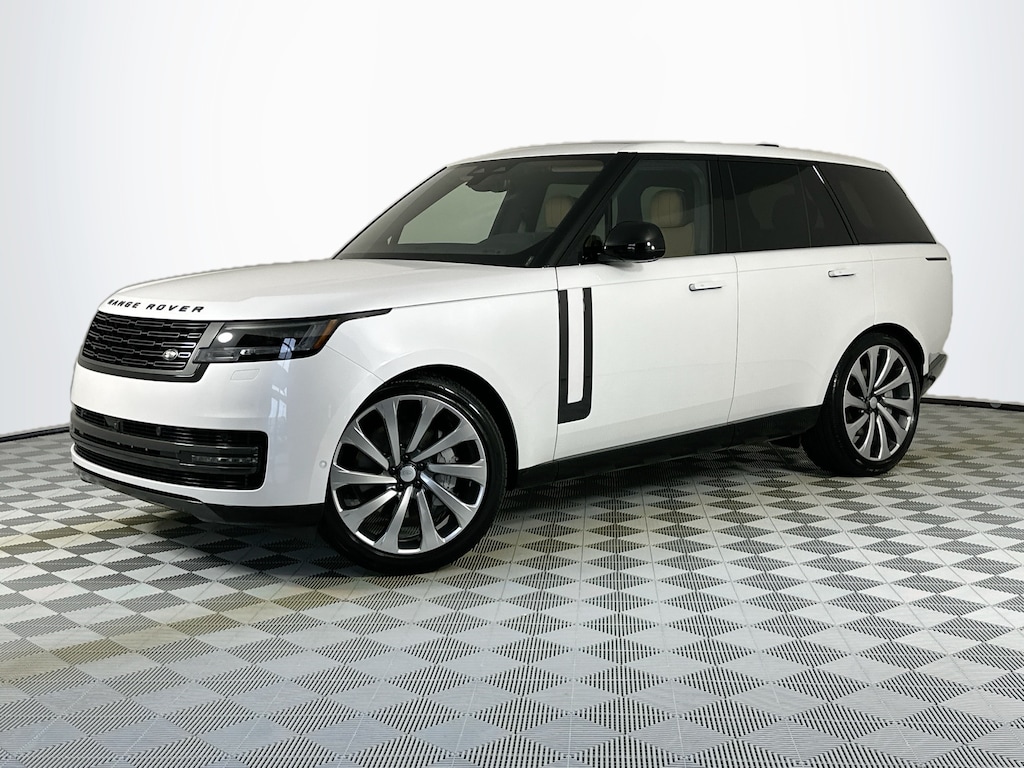 New 2025 Land Rover Range Rover SE SUV