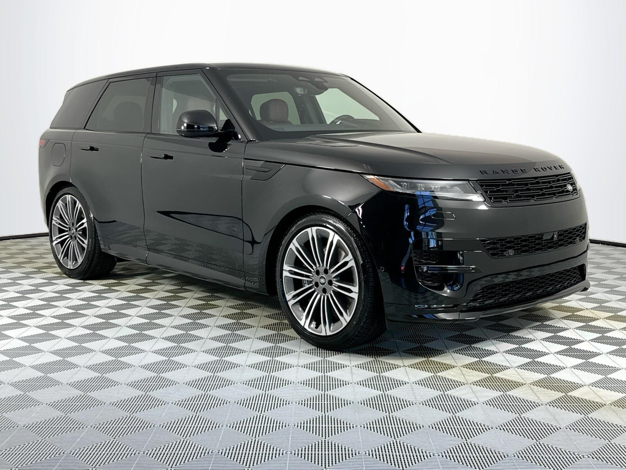 2025 Land Rover Range Rover Sport SE photo 3