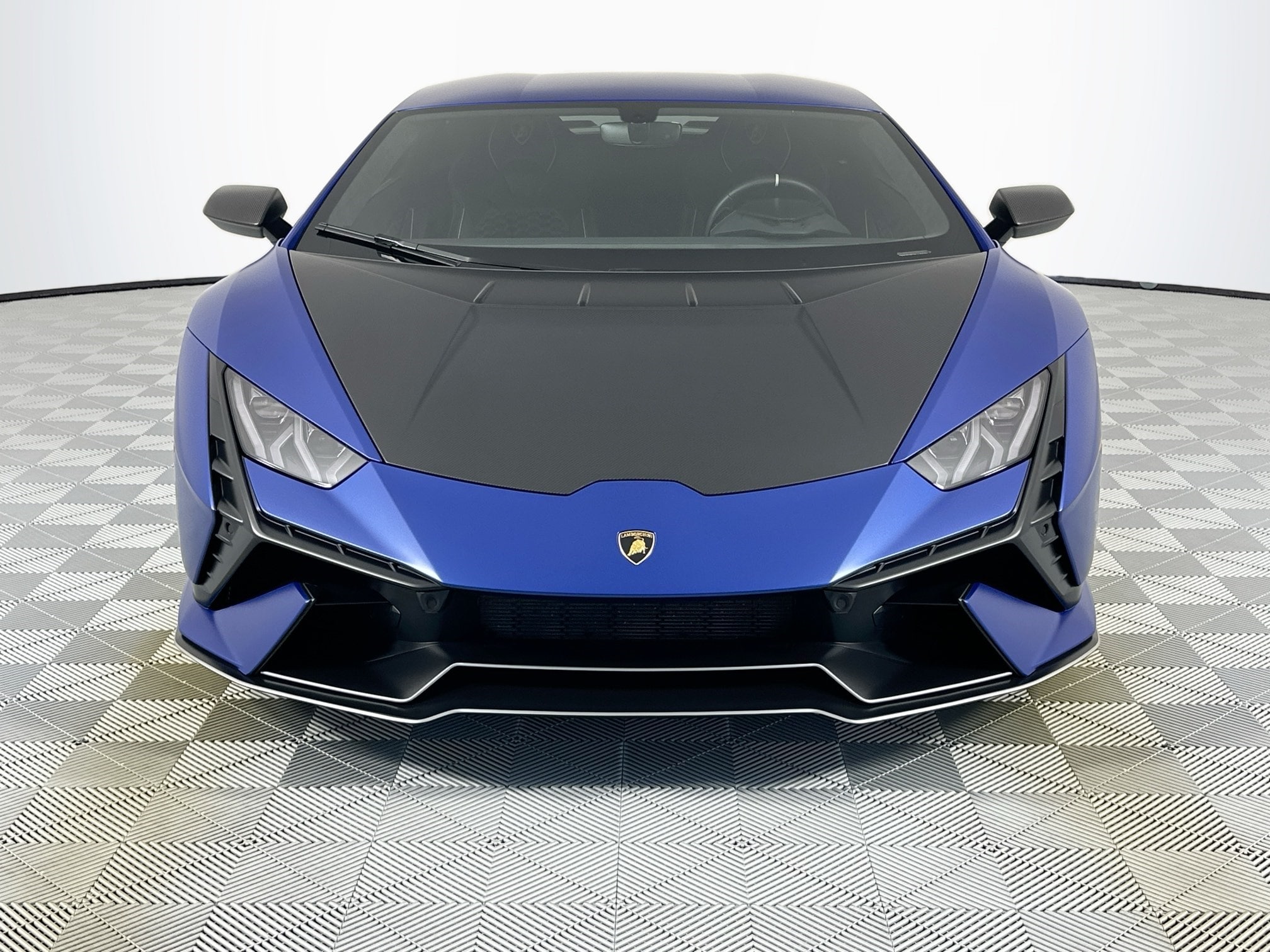 2023 Lamborghini Huracan Tecnica Base Coupe photo 2