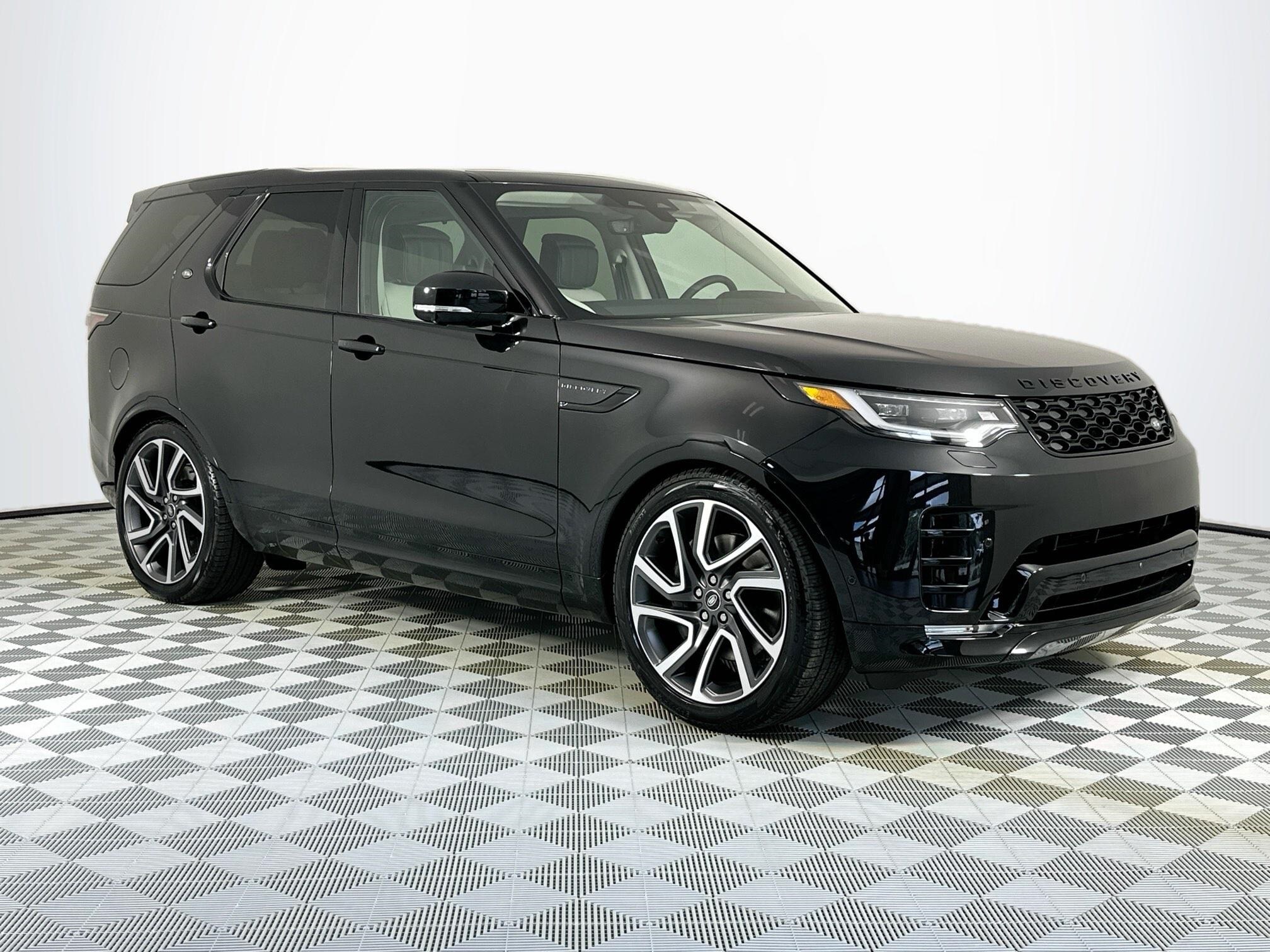 2025 Land Rover Discovery SE photo 3