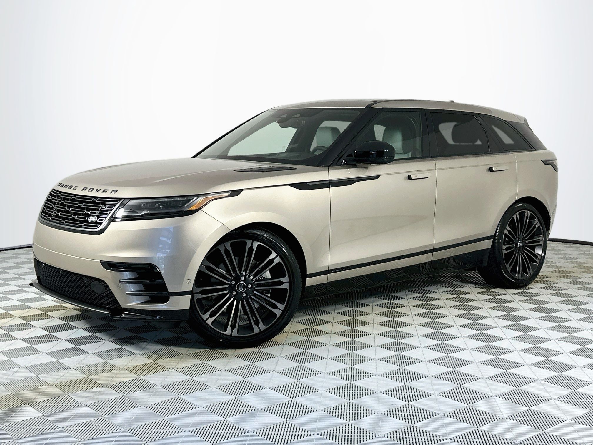2026 Land Rover Range Rover Velar Belgravia Edition